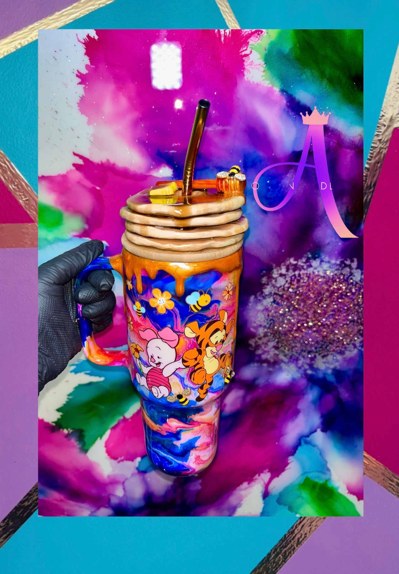 🍯🥞🐝✨”Pooh’s Pancake Paradise”
40 OZ.  (GLASS) Tumbler W/Handle & Pancake Topper ✨PREMIUM✨